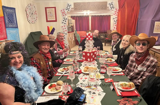 Western saloon dinner party - table